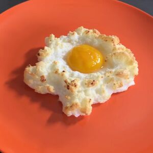 Ovako ih nikad niste jeli: Napravite jaja na oblaku (VIDEO)