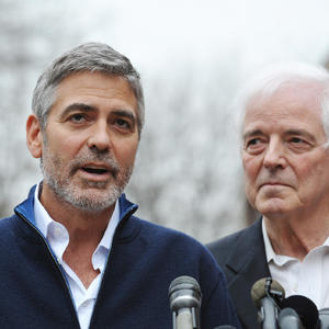 Bebe imaju crnu kosu i nos na tatu: Otac Džordž Klunija ispričao kako blizanci izgledaju