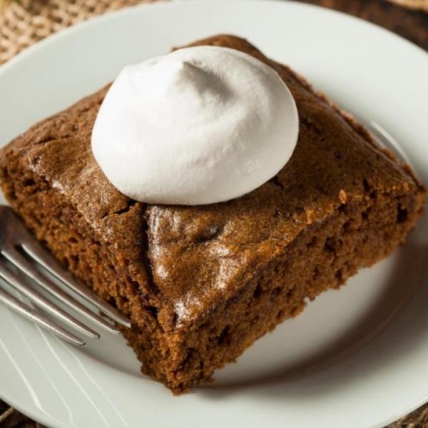 POSLASTICA KOJA ĆE VAS ODUŠEVITI: Pripremite ukusan kolač sa čokoladom i bananama!