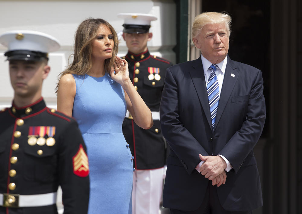 <p>Čim se supruga američkog predsednika pojavila u uskoj haljini koja je istakla njen stomačić, bilo je jasno šta će uslediti...</p>