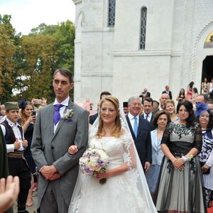 Niko nije znao da su već bili bili venčani: Isplivao intrigantan detalj o kraljevskom venčanju (FOTO)