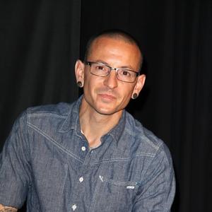 Još jedna salva uvreda na račun pokojnog pevača Linkin parka: Ubio se jer je bio kukavica