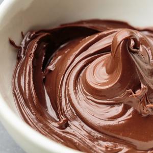 Kremasti čokoladni desert koji svakome uspeva, bolji i od sladoleda (RECEPT)