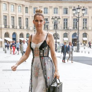 Selin Dion: Glamur i romantika na ulicama Pariza (FOTO)