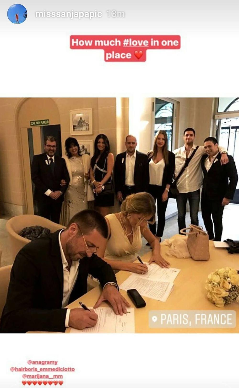 <p>Nekadašnja misica i voditeljka <strong>Sanja Papić</strong> zaklela se u Parizu na večnu ljubav svom voljenom <strong>Miši Ognjanoviću</strong>, advokatu iz Beograda.</p>