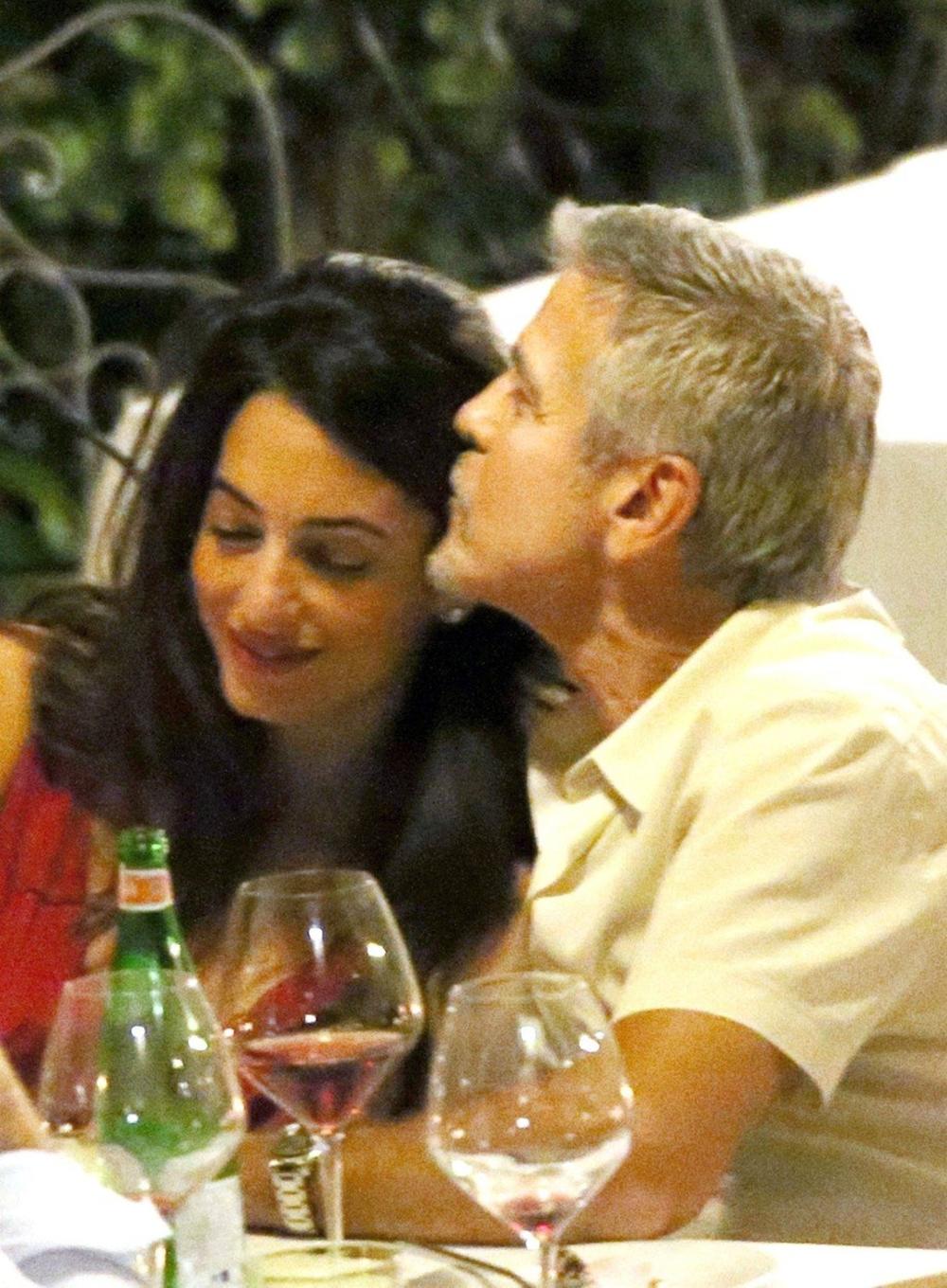 <p>Šarmantnu advokaticu nije bilo lako osvojiti, a <strong>Džordž Kluni</strong> je iznenađujuće iskreno podelio sve detalje borbe za njeno srce.</p>