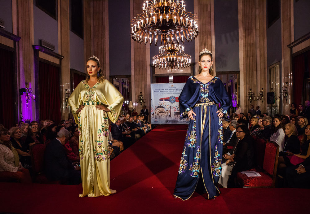 <p>Na Kalemegdanskoj promenadi su sekretarka za kulturu Ivona Jevtić i ministar vazdušnog saobraćaja, domaće radinosti i socijalne ekonomije Kraljevine Maroko Mohamed Sajid otvorili „Nedelju marokanske kulture u Beogradu”.</p>