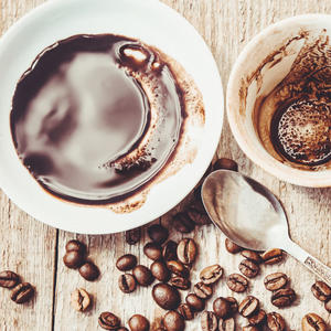 NAPRAVITE PILING, OSVEŽITE PROSTOR I OBUĆU: 7 sjajnih načina da upotrebite domaću, mlevenu kafu!