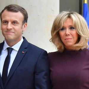 Država tad mora da sačeka: Francuski predsednik otkrio šta lepa Brižit i ona obavezno rade jednom nedeljno