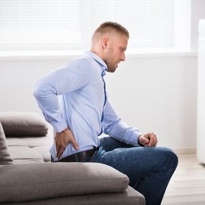 Muče vas bolovi u leđima i zglobovima? Pomozite sebi kućnom terapijom