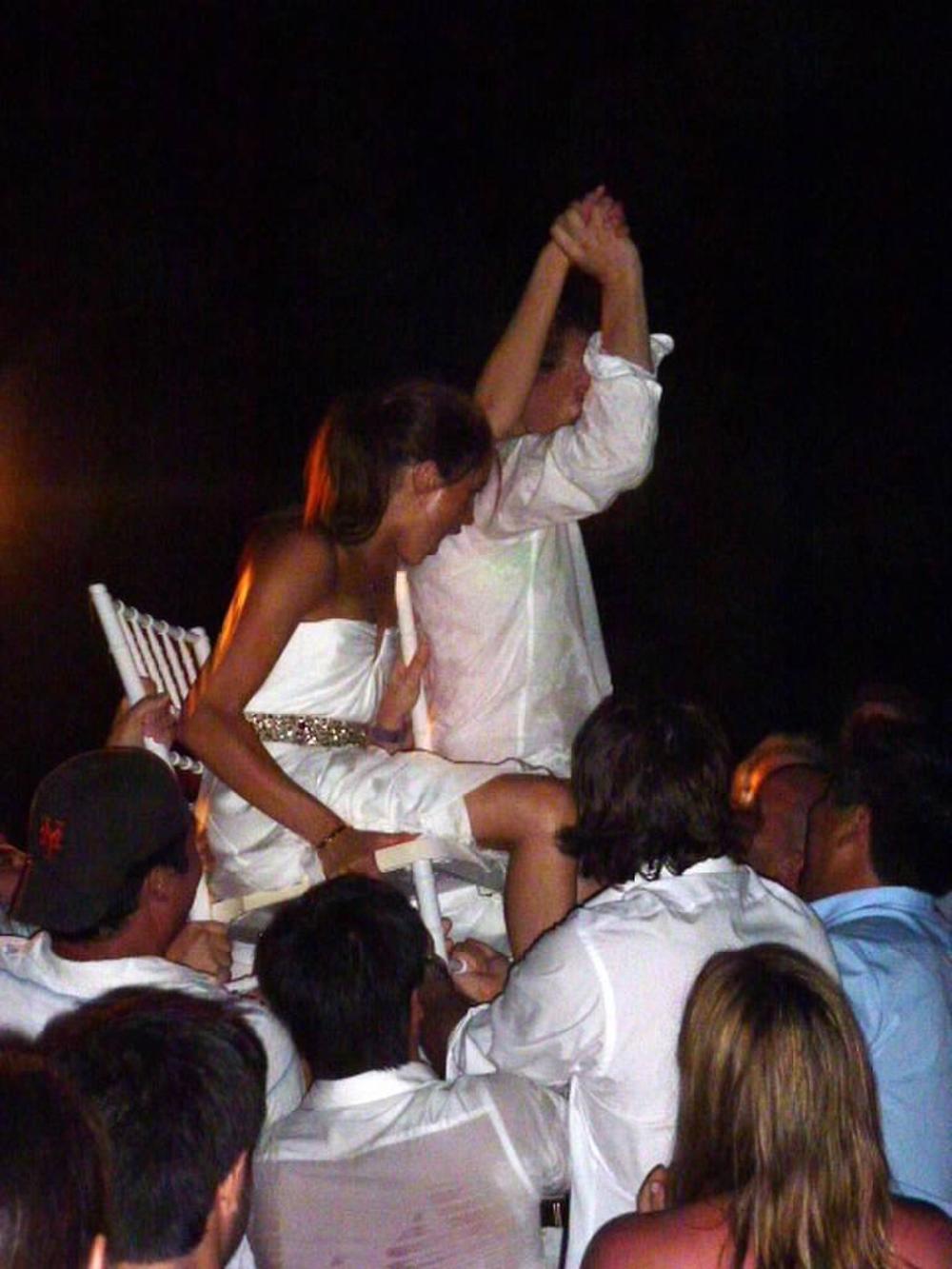 Megan Markl i Trevor Engelson na svom venčanju 2011. godine
