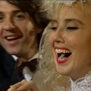 Brena joj je donela neslućenu sreću u ljubavi: Ova pevačica je uhvatila bidermajer na jugoslovenskoj svadbi veka