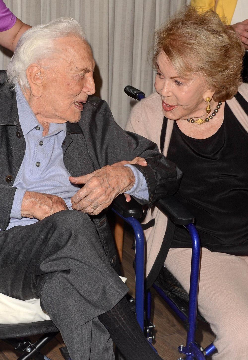<p>Poslednji iz generacije zlatnog doba Holivuda preminuo je pre tačno godinu dana, nedugo nakon svog 104. rođendana</p>