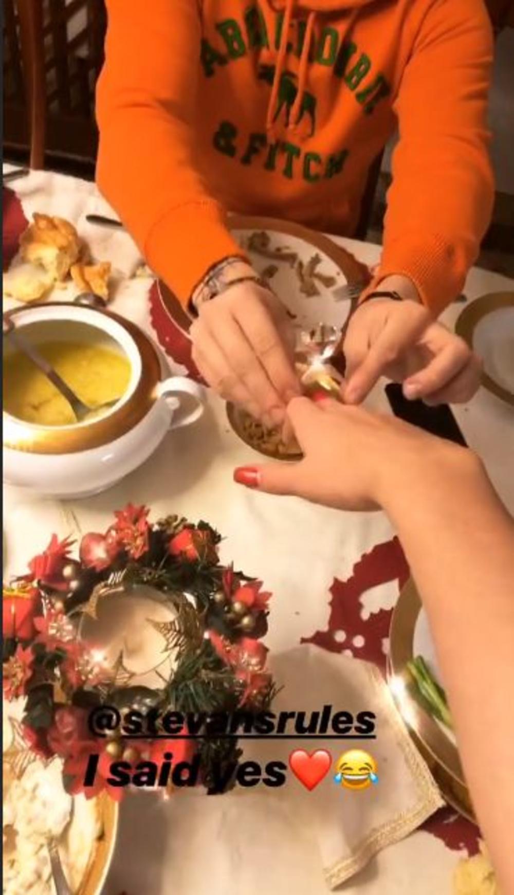 <p>Jedna od najpopularnijih devojaka na društvenim mrežama u Srbiji podelila je jednu simpatičnu situaciju koja se u njenom domu odigrala za Božić.</p>