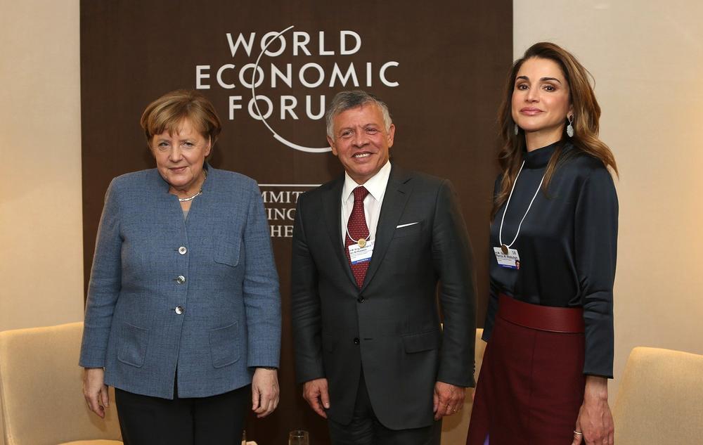 <p><strong>Kraljica Ranija od Jordana</strong> pridružila se svom suprugu<strong> kralju Abdulahu II</strong> i svom sinu <strong>princu Huseinu</strong> u Davosu, u Švajcarskoj, na Svetskom ekonomskom forumu</p>