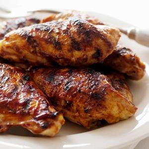 Mešavina začina i hrskavog mesa za idealan ručak: Napravite mariniranu piletinu (FOTO)