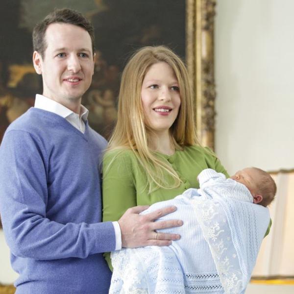 Princ Filip i princeza Danica krstili naslednika: Mali princ Stefan u pradedinom odelu (VIDEO)