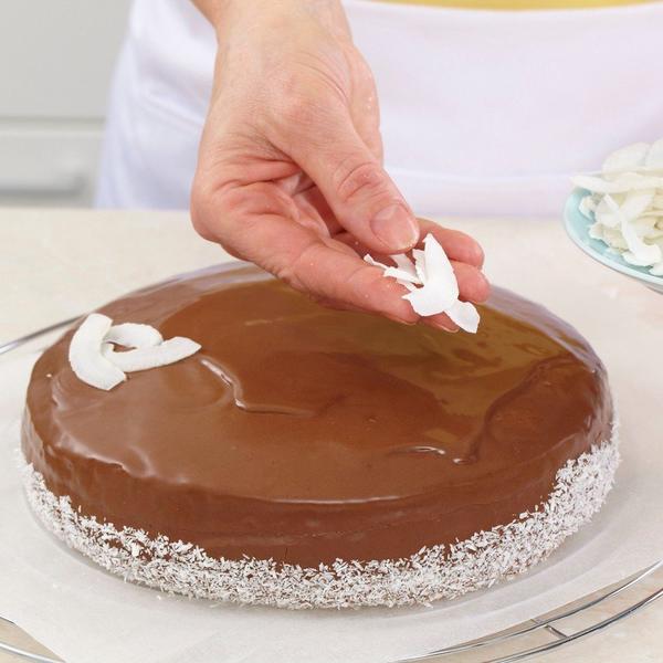 POSLASTICA KOJA OSTAVLJA BEZ REČI: Napravite SPEKULOS TORTU sa maskarpone sirom, sojinim mlekom i crnom čokoladom!