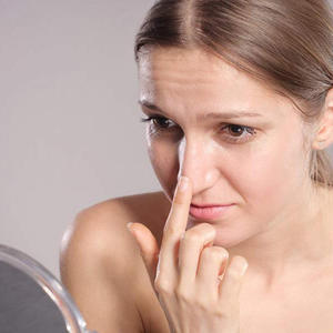 Dubinsko čišćenje lica kod kuće: Ovo je najefikasniji način da uklonite mitisere