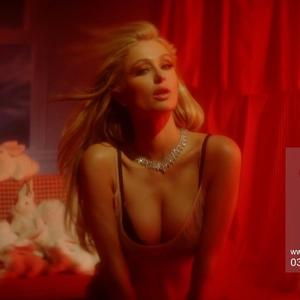 Hakeri je ojadili: Ukradene gole fotografije Paris Hilton