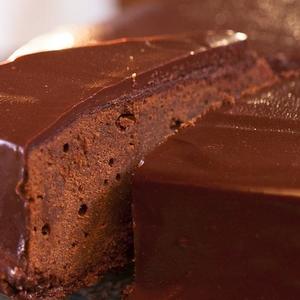 Torta sa debelim filom čokolade: Napravite Rigojanči tortu (RECEPT)
