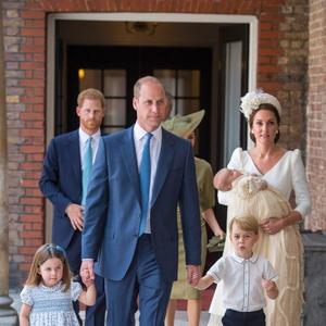 Bizarna pravila koja ne uključuju samo ovaj kraljevski par: Ovo je razlog zbog čega princ Vilijam i Kejt Midlton NEMAJU starateljstvo nad svojom decom