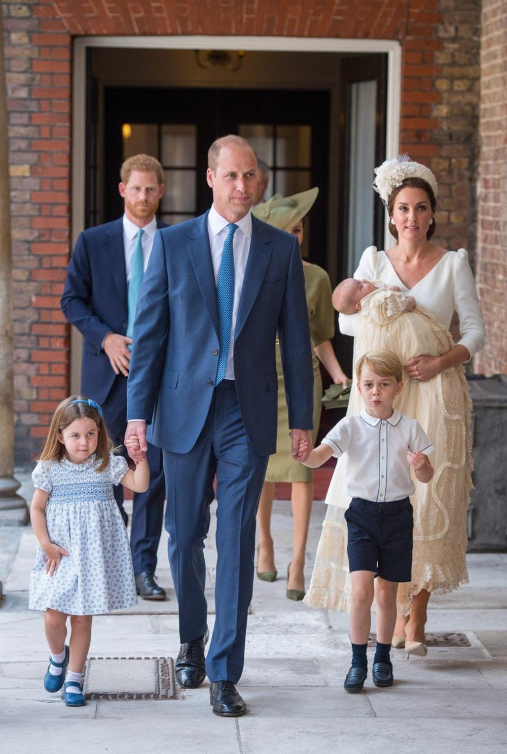 Princ Vilijam i Kejt Midlton sa porodicom 