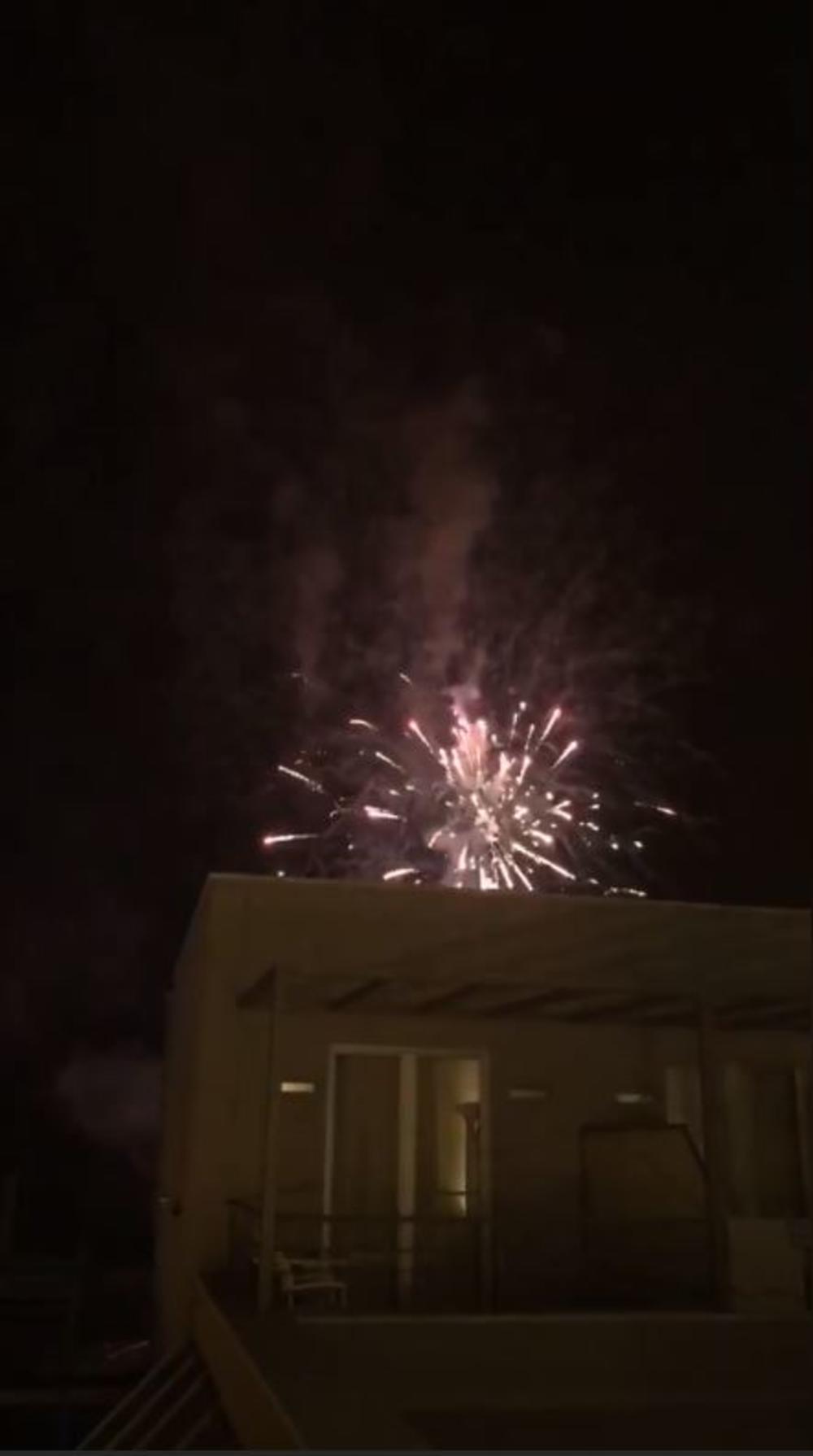 <p>Iako njen suprug ne voli da se eksponira u javnosti, lepa pevačica nije odolela, te je otkrila nekoliko zanimljivih detalja.&nbsp;</p>