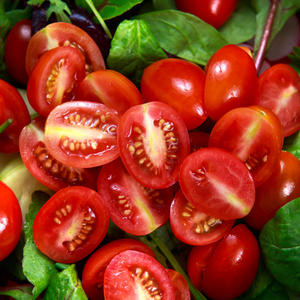MOŽE DA IZAZOVE NEŽELJENA DEJSTVA: Ukoliko imate ove tegobe, nemojte konzumirati paradajz!