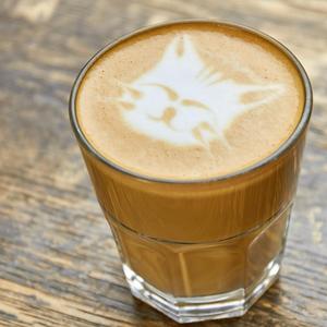 DEKORISANJE NAPITAKA: Neka vaša kafa bude drugačija za samo nekoliko sekundi