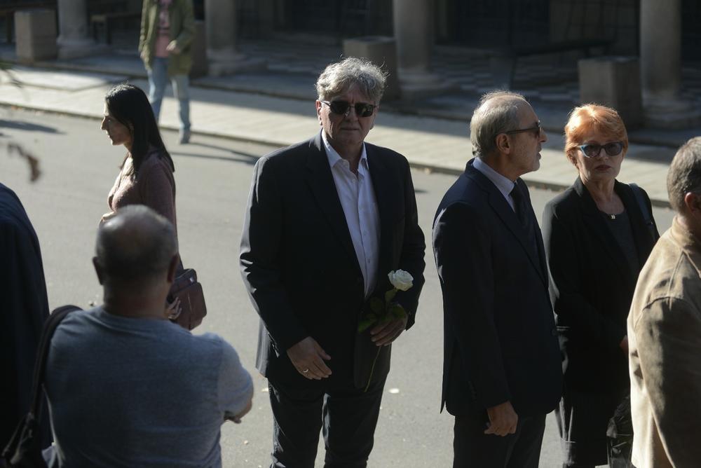 <p><br />
Ispraćaj za kremaciju nedavno preminulog velikog srpskog glumca, Predraga Ejdusa, održao se u 16 časova na Novom groblju u Beogradu.</p>