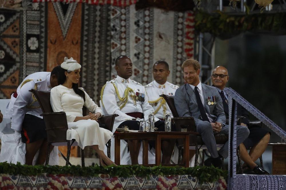 Megan Markl i princ Hari u republici Fidži