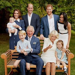 Nova slika kraljevske porodice ZAČUDILA sve: Evo zbog čega na njoj NEMA kraljice Elizabete