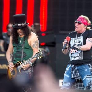 Frontmen benda Guns’n’Roses JEDVA preživeo koncert: Hitna pomoć ga spasila u ZADNJI ČAS (FOTO) (VIDEO)