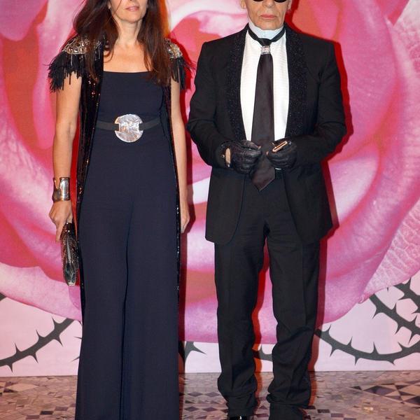 Karl Lagerfeld je naziva ženom koja je prevazišla SAVRŠENSTVO: Ona je njegova desna ruka, bez koje Šanel ne može već 30 godina (FOTO)