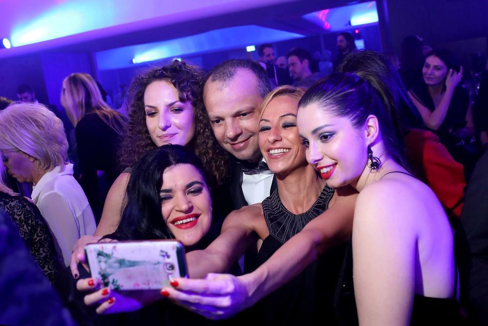 <p>Spektakularnom žurkom i glamuroznim partijem kakav dosad nije viđen na Balkanu, Adria Media Group proslavila je izuzetno uspešnu godinu!</p>