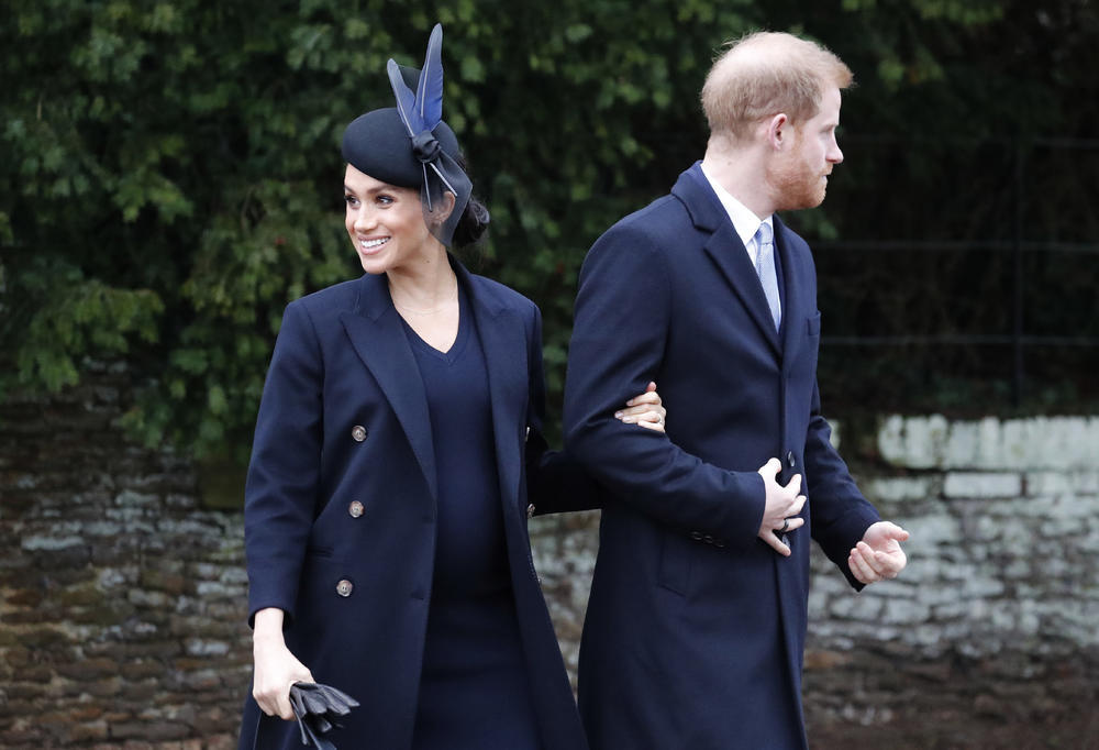 <p>Od čuvenog Megzita isplivava sve više detalja o odnosima u kraljevskoj britanskoj porodici, posebno kada je reč o glavnim "zvezdama" ovog skandala — princu Hariju i njegovoj suprugi Megan Markl</p>