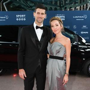 BLISTA NA CRVENOM TEPIHU: Novak Đoković jeste najbolji sportista sveta, ali i njegova Jelena zaslužuje titulu - najbolje odevene dame (FOTO)