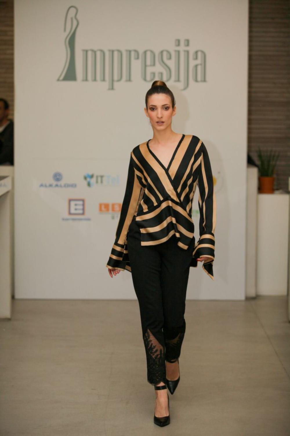 <p>Kao uvod u 32. Fashion Selection držano je humanitarno veče i modna revija Impresija dizajnerke Gordane Boškić.</p>