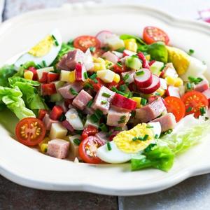 NE BACAJTE PREOSTALA USKRŠNJA JAJA: Napravite neku od ovih fenomenalnih salata (RECEPT)