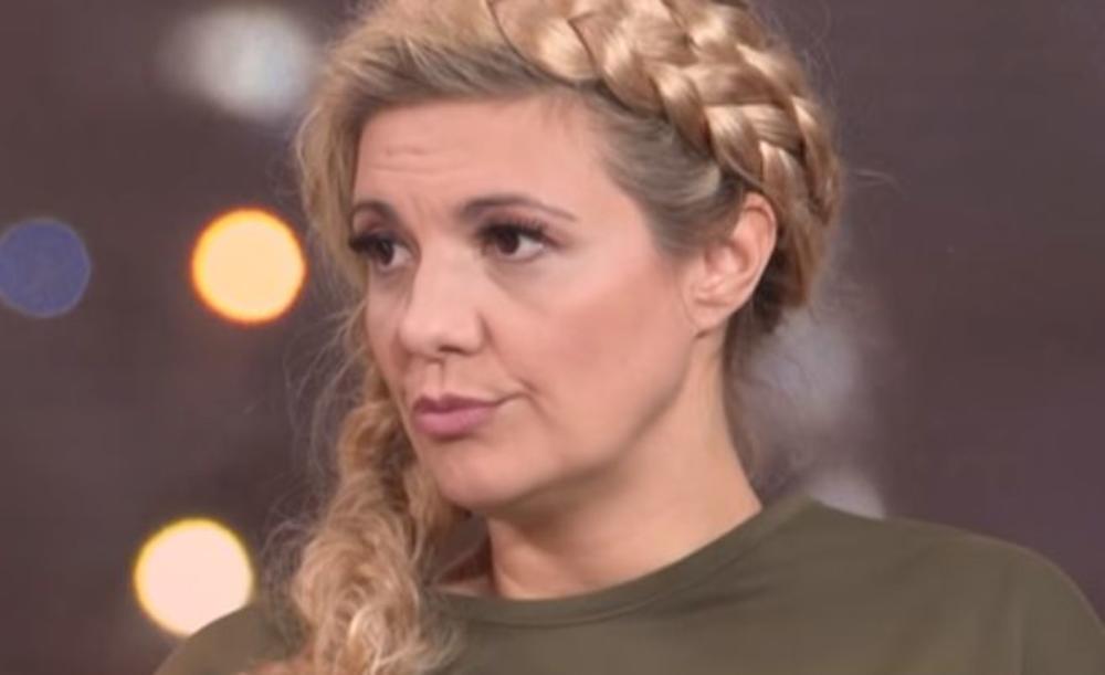 <p>Irena Spasić Stojanović veliku popularnost stekla kao domaćica emisije "48 sati svadba".</p>