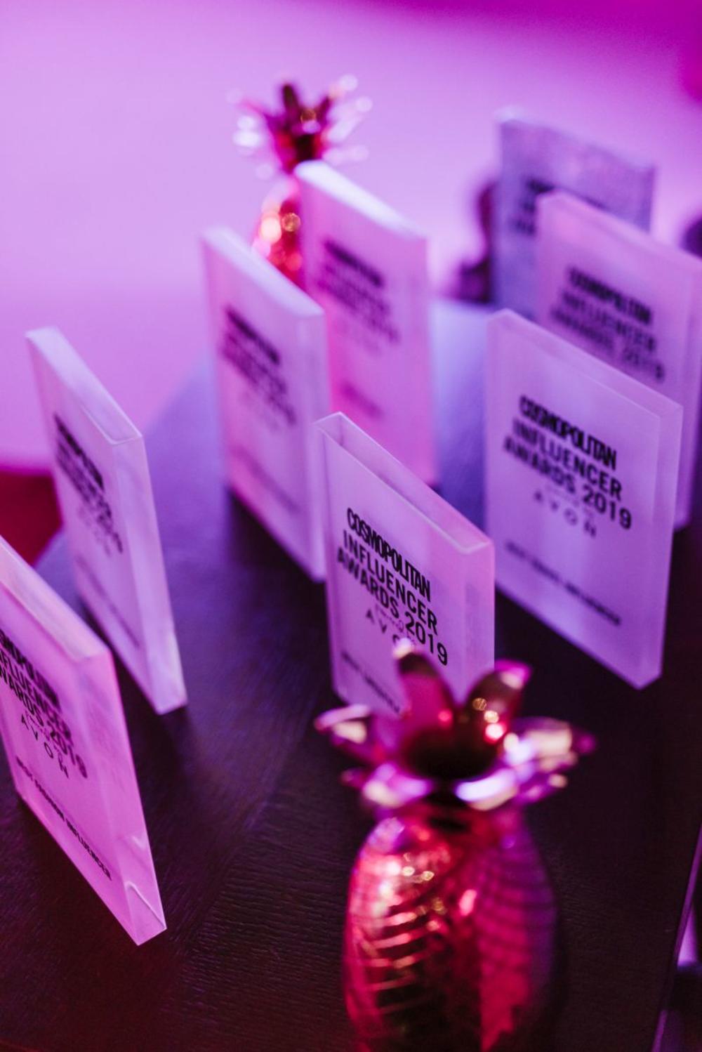 <p>Prvi Cosmopolitan Influencer Awards powered by Avon imao je veliko finale u restoranu Sakura kada su proglašeni pobednici u svih sedam kategorija, ali i objavljeno ko je Best of the best</p>