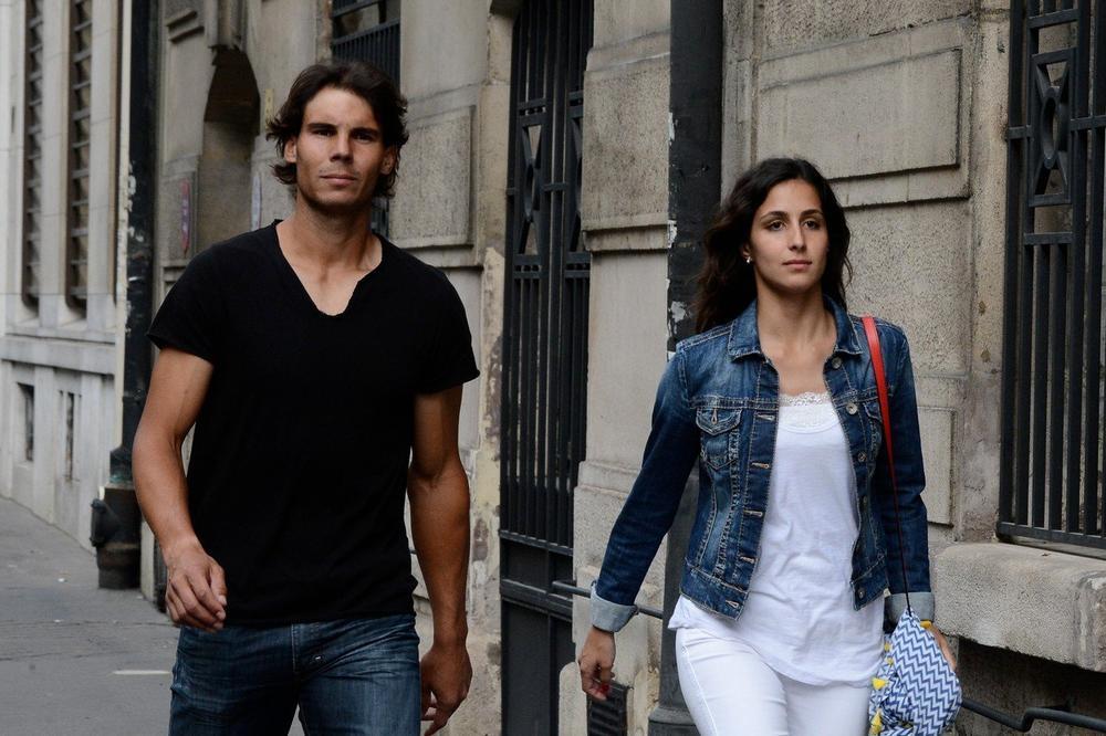 <p><strong>Rafael Nadal </strong>oženio se danas na Majorci svojom dugogodišnjom devojkom <strong>Marijom Fransiskom Pereljo</strong>, koju španski mediji zovu i nadimkom Ćiska.</p>