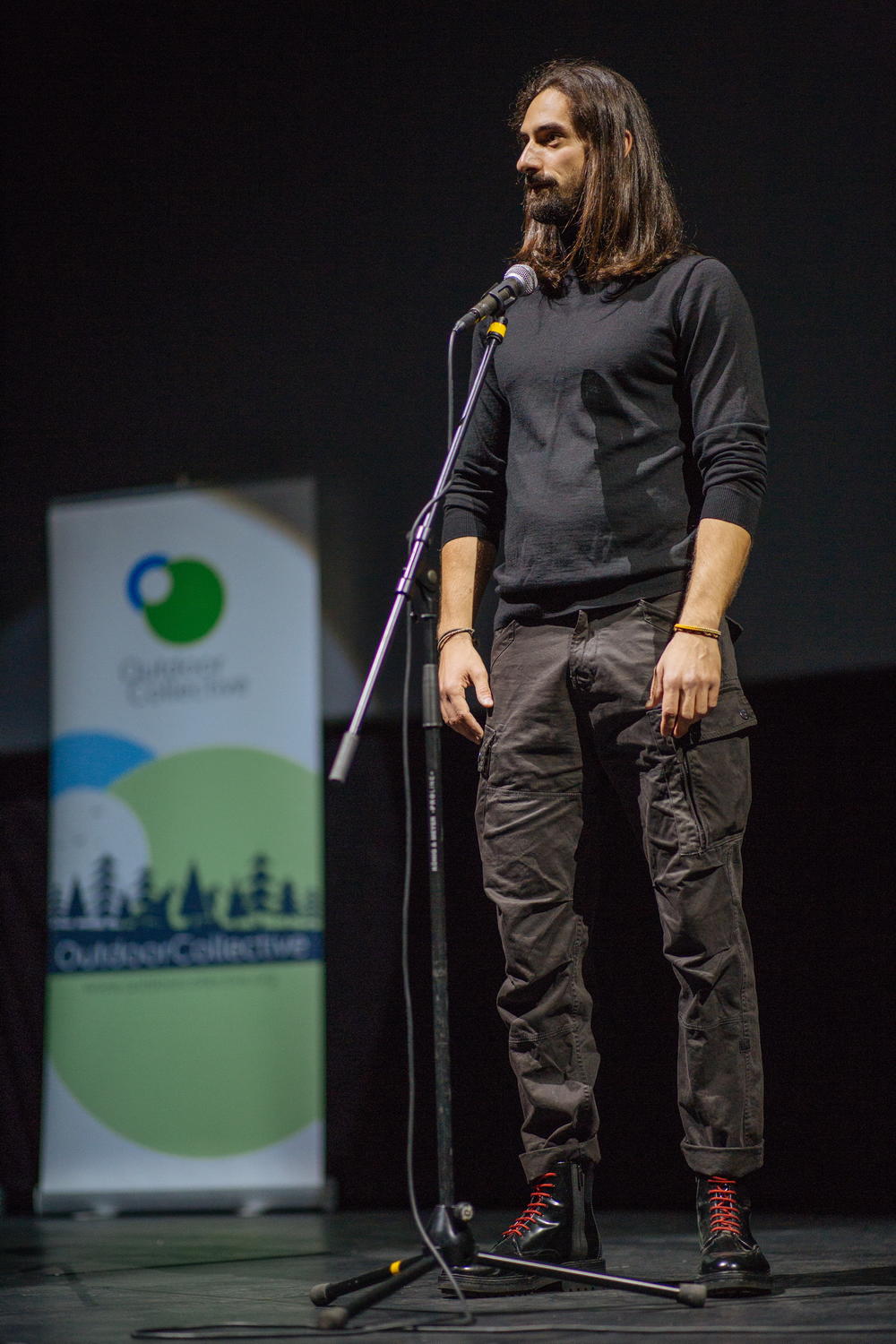 <p>Izložba fotografija ekstremnih sportova u prirodi, zip-lajn, slack-line, edukacija Gorske službe spasavanja, balkanska premijera čuvenog internacionalnog filma Reel Rock, gostovanja svetski priznatih sportskih penjača... Sve se to dogodilo u utorak, 29. oktobra u Kombank dvorani, kada su Outdoor Collective, Men's Health i Američka ambasada u Beogradu organizovali događaj pod sloganom "Let adrenaline set you free".</p>