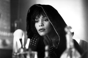 Zlostavljana je kao dete, krila najveću ljubav, pa umrla na strašan način: Život Vitni Hjuston je bio daleko od bajke