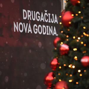 Coca-Cola x New Year’s District: Očekuju vas dani neverovatne zabave u Beogradu