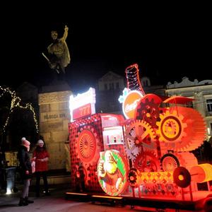 Coca-Cola x New Year's District: Očekuje vas nezaboravno plesno salsa veče u centru Beograda