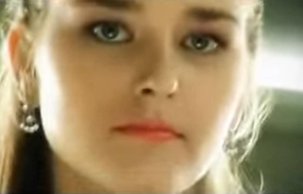 <p>Jednu od pesama koja je obeležila prvu deceniju 21. veka u Srbiji pratio je spot u kojem je zapaženu ulogu imala tada veoma mlada manekenka Sofija Milošević</p>