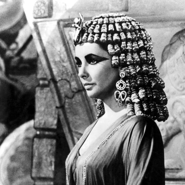 RUTINA STARA HILJADAMA GODINA: Tri tajne Kleopatrine lepote koje su opstale čak i danas