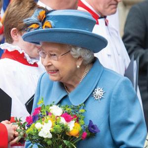 ODLOŽILA SVE SASTANKE: Evo zbog čega su Britanci ZABRINUTI za zdravlje kraljice Elizabete usled širenja virusa korona